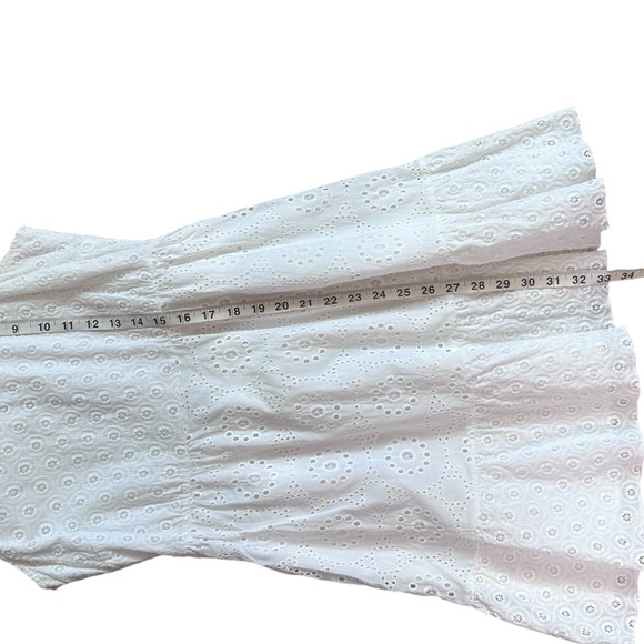 Aritzia Sunday Best White Eyelet Lace High A-Line Dress- Size 6 - Picture 10 of 10